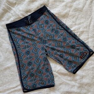 Patagonia Boys Stretch Planing Boardshorts, size XL(14), Honeycomb Berlin Blue